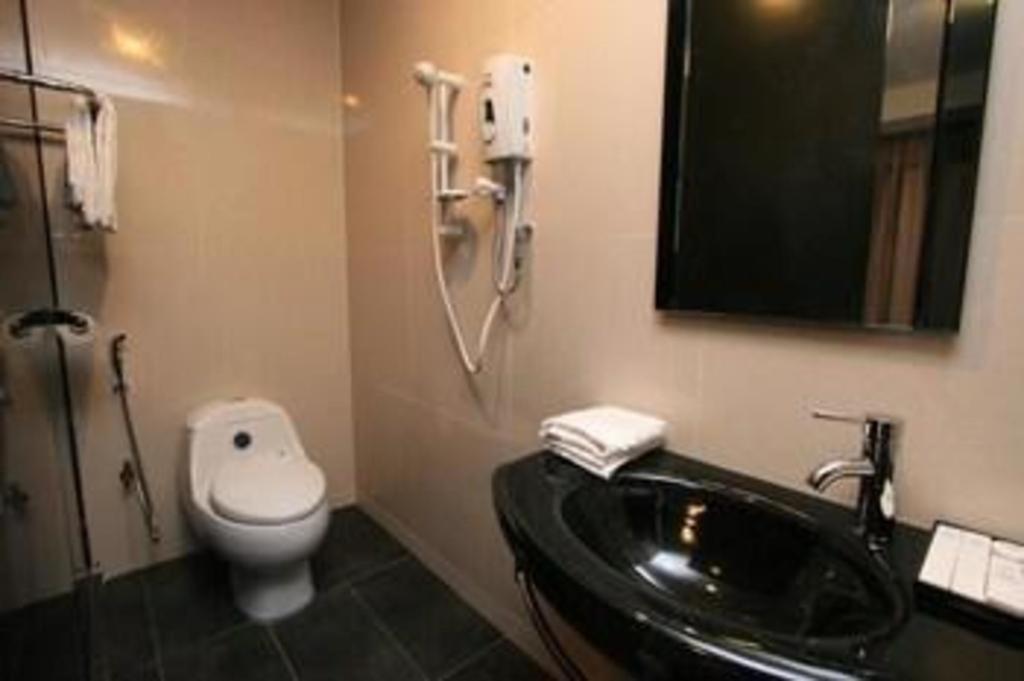 Artz Hotel Johor Bahru Exterior foto